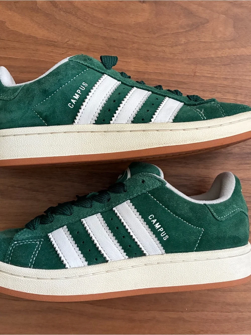 Adidas Campus 00s Green Suede Gum Sole Sneakers Men’s 5